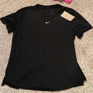 Nike dri-fit training top - size large